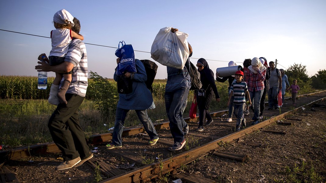 For at håndtere
det stigende migrationspres på Balkan-ruten vil Kommissionen blandt andet gøre
brug af den nyoprettede EUROPOL Operationelle Task Force til at takle
migrantsmugling ved grænsen mellem Serbien og Ungarn.