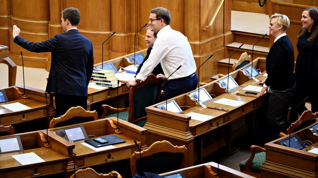 Den socialdemokratiske folketingsgruppe har fordelt ordførerskaberne blandt sig. Den forhenværende minister Christian Rabjerg Madsen er igen politisk ordfører, Jesper Petersen bliver udenrigsordfører, og Astrid Krag er blevet undervisningsordfører. (Arkivfoto)