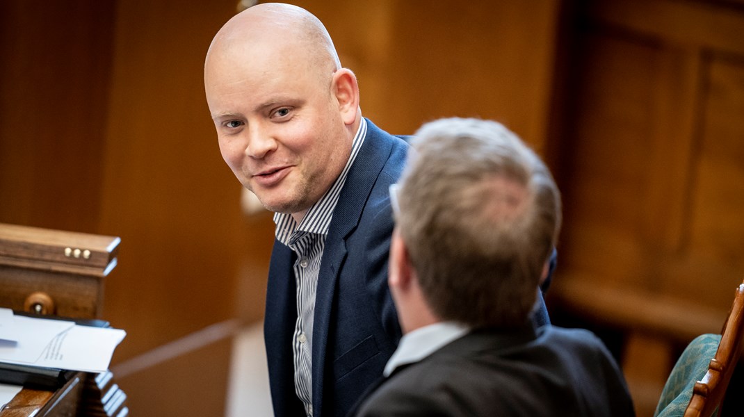 Kulturministeren har givet garanti for en reform, som ingen andre er lykkedes med