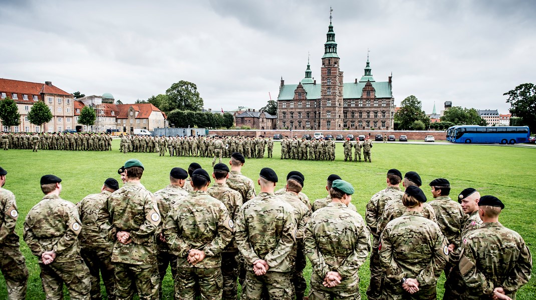 Selv om det kommende forlig kommer til at rumme mange nye milliarder til optimering og ekspandering af danske styrker og sikkerhed, skal forsvaret først håndtere betragtelige mangler og efterslæb i det eksisterende forsvar, skriver Hans Engell.