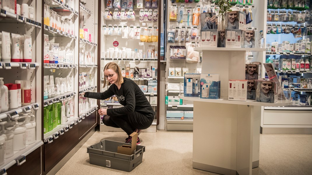 Apotekere kan frigøre ressourcer fra andre sundhedsfaglige grupper ved blandt andet at indgå i det nationale vaccinationsprogram og dosispakke flere borgeres medicin, skriver Jesper Gulev Larsen.