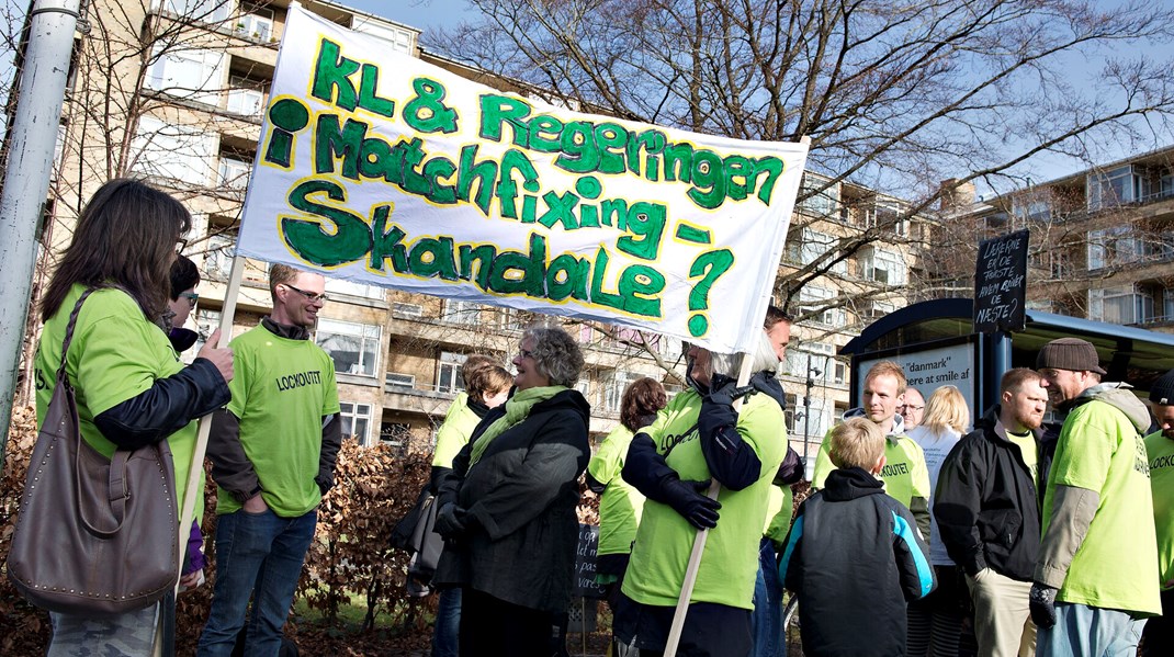 Forhandlingssammenbrud, spekulationer om aftalt spil og regeringsindgreb er blandt de begivenheder, der prægede de 25 dages lockout i april 2013.