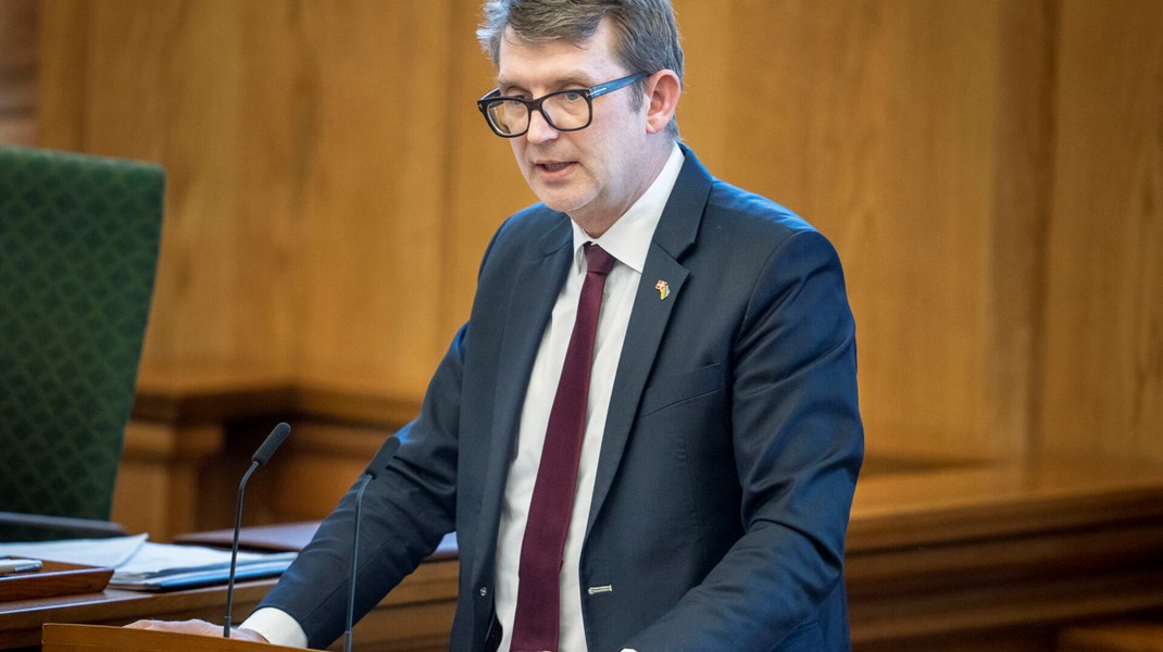 Sådan vil minister sikre, at økonomistyring og implementering af det nye forsvarsforlig ikke også kører af sporet