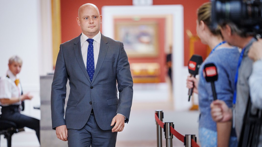 I sagen om dårlig ledelse på Ordrupgaard hviler der et ansvar på kulturminister Jakob Engel-Schmidt (M), der i sidste ende er ansvarlig for tilsynet med ledelsesføringen på museet. 