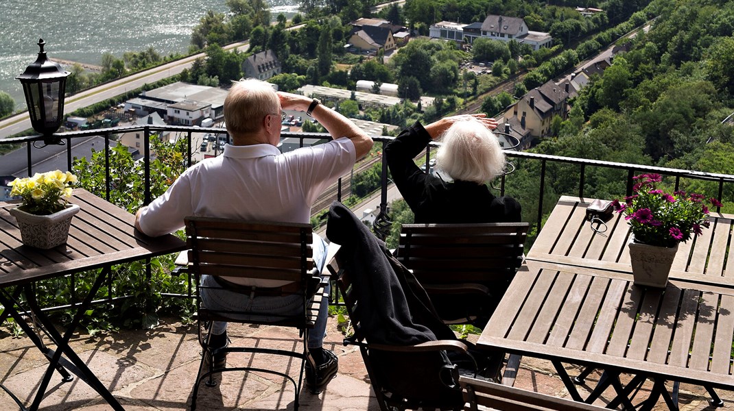 Færre forventes ifølge Finansministeriet at trække sig tilbage før pensionsalderen over de kommende år. Særligt efterløn vil blive mindre benyttet, end ministeriet tidligere har lagt til grund.