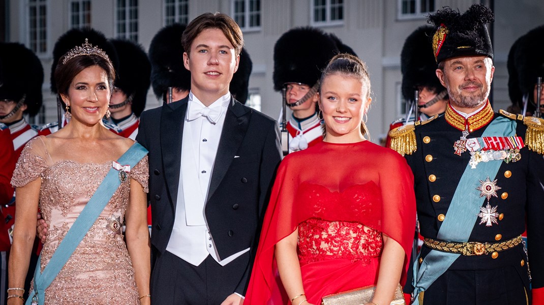 Både dronning Margrethe og kronprins Frederik begyndte begge at modtage årpenge fra de fyldte 18 år.