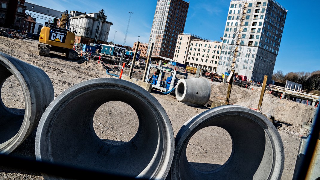 Byggeriet tegner sig for omkring 30 procent af det samlede danske klimaaftryk og 40 procent af den samlede globale CO2-udledning, skriver Anna Fenger Schefte.