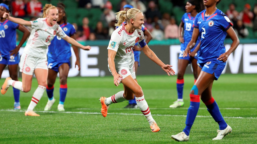 Pernille Harder fejrer sin første scoring for det danske landshold til VM i fodbold 2023. 