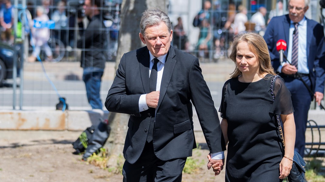 Lars Barfoed, er nyt medlem af Moderaterne. Det sker efter, at den forhenværende justitsminister forlod Konservative i protest mod partiets ledelse på Frederiksberg sammen med sin hustru, Helle Sjelle (t.h). 