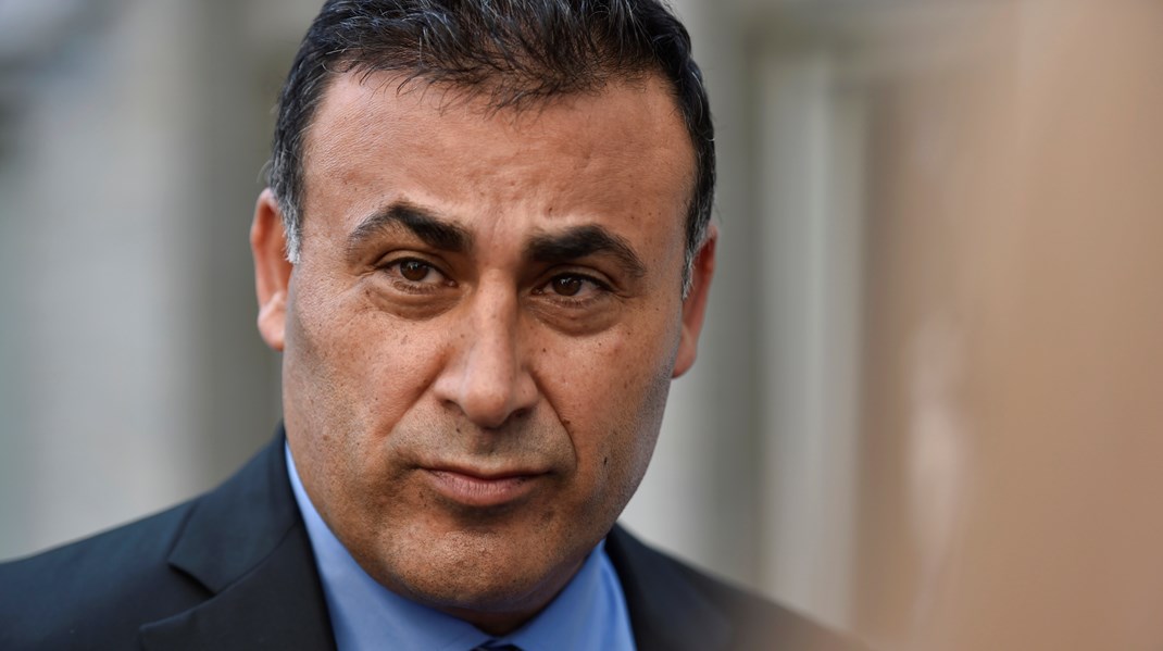 Naser Khader vil være præst