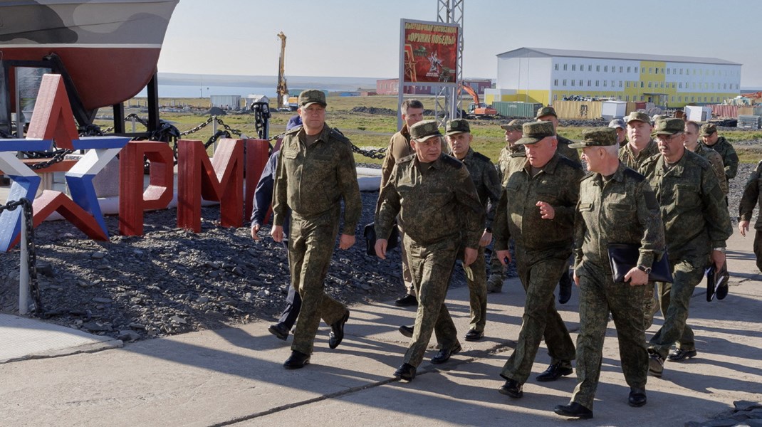 For Rusland er Arktis ikke periferi eller sekundær udkant, som det er for langt de fleste Nato-lande. Det russiske Arktis og især den del, der ligger klods op ad Norge og Finland, er helt central for krigsførelsen, skriver Martin Breum.