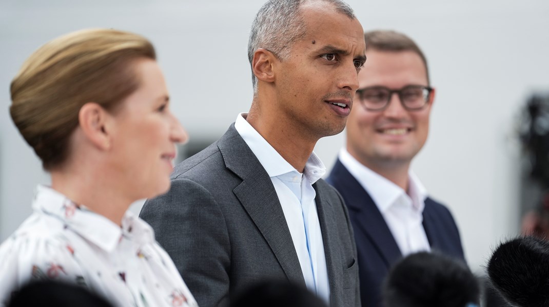 I det nye folketingsår vil regeringen komme med udspil om folkeskolen. Mattias Tesfaye var da også med i frontlinjen, da Socialdemokratiet holdt pressemøde under partiets sommergruppemøde. 