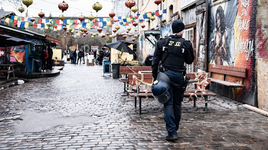 Der er brug for en langsigtet og samlet plan for at finde den bedste model for lukningen af Pusher Street. Men uanset løsningen skal der bruges ekstra politifolk, skriver Heino Kegel.