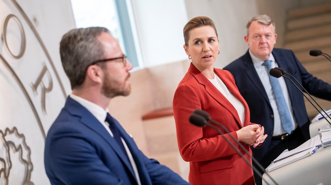 Frisættelsen af den offentlige sektor var et vigtigt element i det regeringsgrundlag, Mette Frederiksen (S), Jakob Ellemann-Jensen (V) og Lars Løkke Rasmussen (M) præsenterede i december 2022, skriver Jan Henriksen.