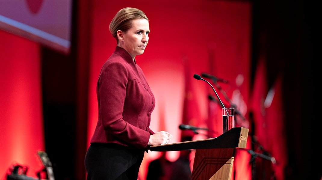 Mette Frederiksen er vild med sin SVM-regering, men baglandet kommer aldrig til at elske den