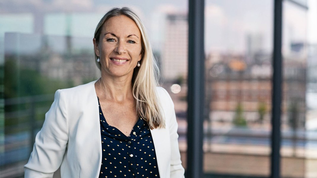 Mette Schønnemann har godt 20 års erfaring fra branchen, herunder som kommunikationschef og CMO i Deloitte Danmark og PR-ansvarlig hos Microsoft.