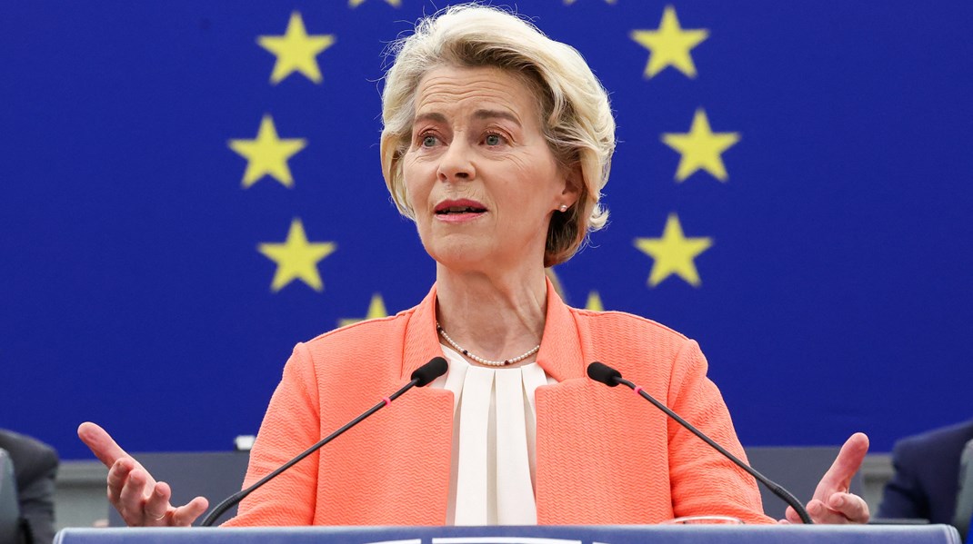 I sin State of the European Union-tale tidligere i år nævnte Ursula von der Leyen, at både budgetter og institutioner i EU skal forberedes på en udvidelse med blandt andre Ukraine. Ifølge Calle Håkansson viser Kommissionens ageren i krigen mellem Ukraine og Rusland, hvordan den har indtaget en mere aktiv rolle.