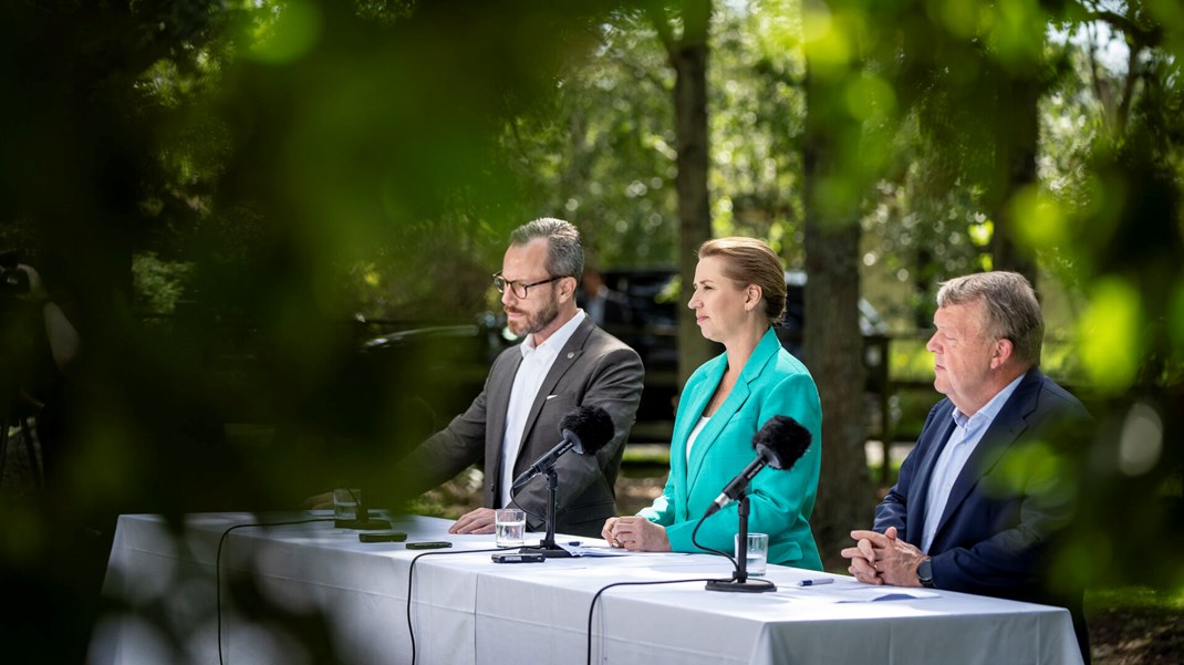 Et stort flertal af SVM-regeringens egne vælgere mener landbruget skal pålægges en CO2-afgift, viser ny måling. Mange af vælgerne vil dog gerne, at afgiften tager hensyn til landbruget. 