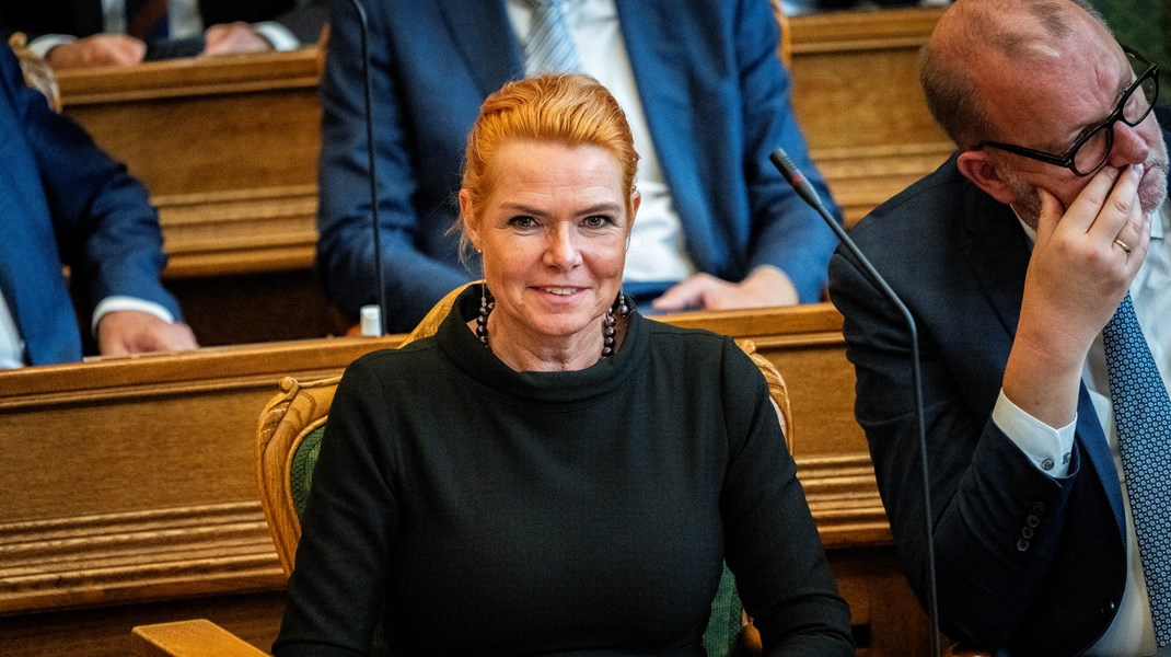 Danmarksdemokraterne, der har Inger Støjberg som partiformand, foreslår igen at udflytte 10.000 statslige arbejdspladser. Forslaget var også en del af deres forrige finanslovsforslag. 