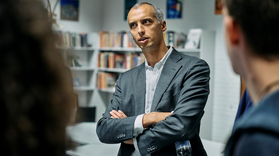 Enten skal man indrette gymnasiet efter en hel årgang, eller også skal man sikre, at de unge, der går på gymnasiet, er dem, der ønsker at tage en videregående uddannelse, siger Mattias Tesfaye. Selv hælder han til den sidste model.