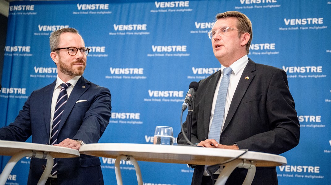 Venstre skal have ny formand i denne uge. Troels Lund Poulsen (th) er eneste kandidat.