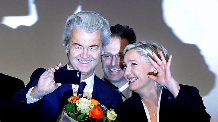 Den franske højrefløjsdronning Marine Le Pen var blandt dem, der ønskede Wilders tillykke med sejren.