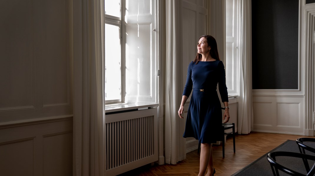 Louise Schack Elholm (V) nåede - lige inden hun blev fjernet som kirkeminister - at melde ud, at regeringen sløjfer folkekirkens omstridte undtagelsesparagraf.