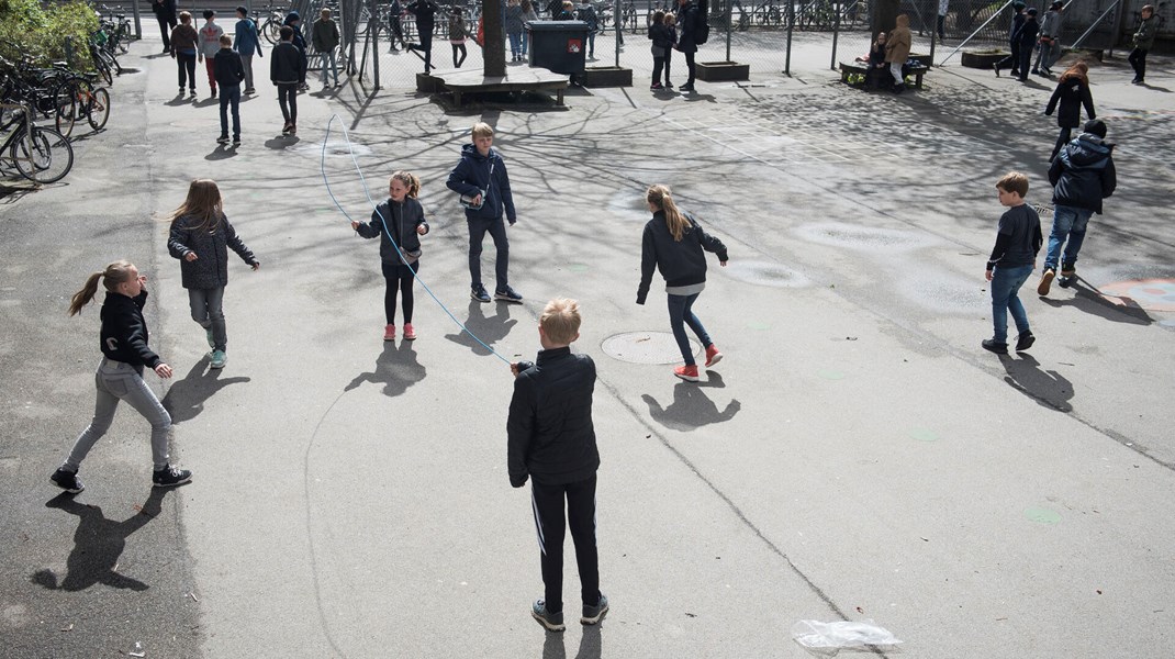 Sundhed skal indtænkes i al relevant lovgivning. Det kan for eksempel ske ved prioritering af fysisk aktivitet i love og regler for folkeskolen, skriver repræsentanter fra fem store, danske sundhedsorganistioner. 