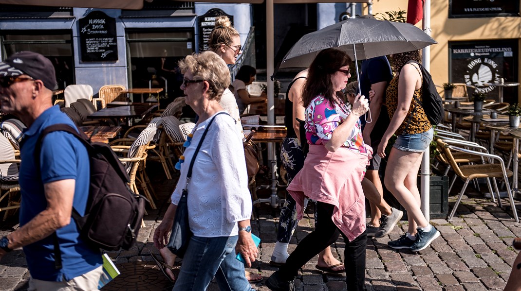 Hele året valfarter turister til København. Heldigvis. For de bruger penge. De skaber arbejdspladser.Det skal man som kommunalpolitiker have respekt for, skriver Jens-Kristian
Lütken. 