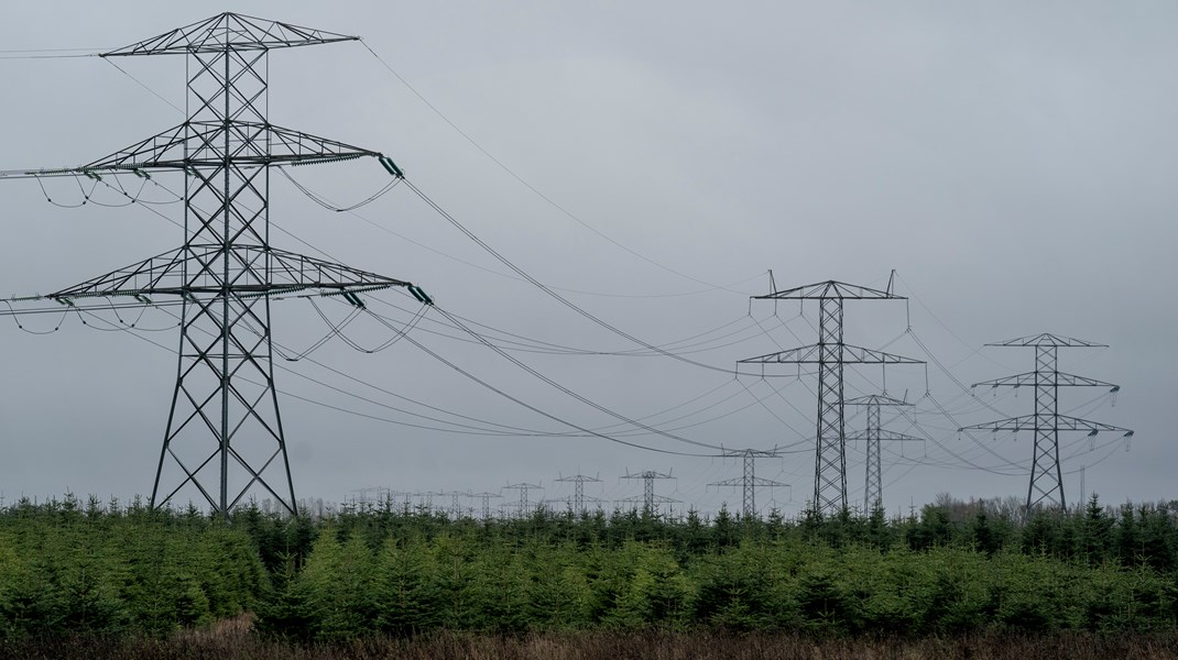 Når vi skal i mål med elektrificeringen af Europa og Danmark, handler det om at give netselskaberne muligheden for at gøre, hvad de er bedst til, så industrien kan indfri deres ambitiøse klimaambitioner, skriver Troels Ranis og Jens Fossar Madsen.