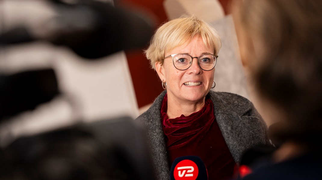 Karin Liltorp fra Moderaterne har efter et år med SVM-regeringen vænnet sig til at være i mediernes søgelys. Men det er stadig svært, synes hun, at skabe medieinteresse for frivillighed og civilsamfund. 