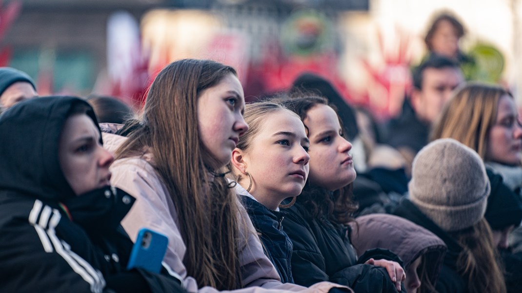 Hele 53 procent af unge mellem 16 og 25 føler ikke, at de har noget at
byde ind med i politiske diskussioner, at de kan forstå politiske spørgsmål eller
at de har politiske holdninger, som er værd at lytte til, skriver Morten Gade. 