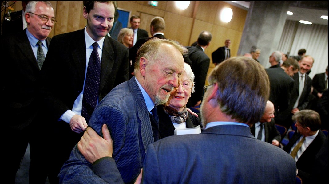 Mindeord om journalist, professor og forfatter Erling Bjøl (105)