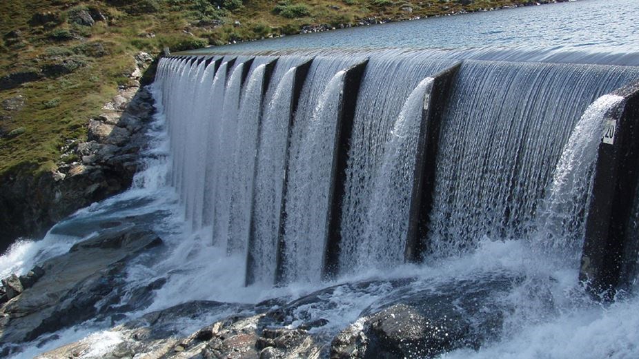 Tidligere energi-chef: Grønlandsk vandkraft-projekt er alt for dyrt og skal skrottes omgående