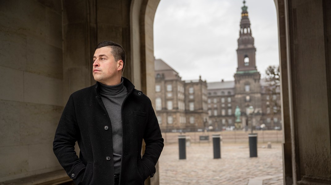 Efter knap tre måneder på den politiske sidelinje er Mike Fonseca (UFG) klar til at gøre politiske comeback på Christiansborg. 