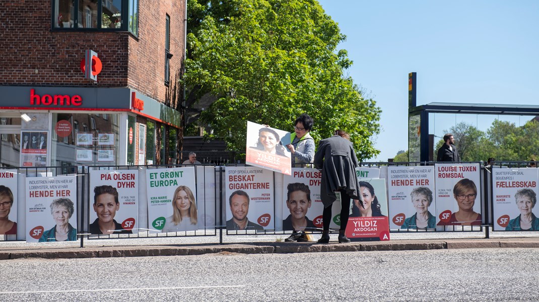 Sidste gang der var valg til Europaparlamentet var der trængsel på lygtepælene og rækværkerne, da valgplakaterne skulle op. Dengang lå folketingsvalget nemlig ti dage efter EP-valget. Men nu kan vælgerne ligeså godt vende sig til at partiernes topfolk går fuldtonet ind i valgkampen om de europæiske mandater.