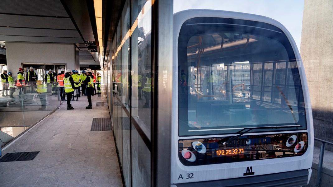 Socialdemokratiet og en bred kreds af partier besluttede sidste år at sætte gang i en analyse, der afsøger mulighederne for at udvide metroen.
Her vil vi selvfølgelig se på, om de kommende linjer kan have stop ved hospitalerne, skriver Laura Rosenvinge.