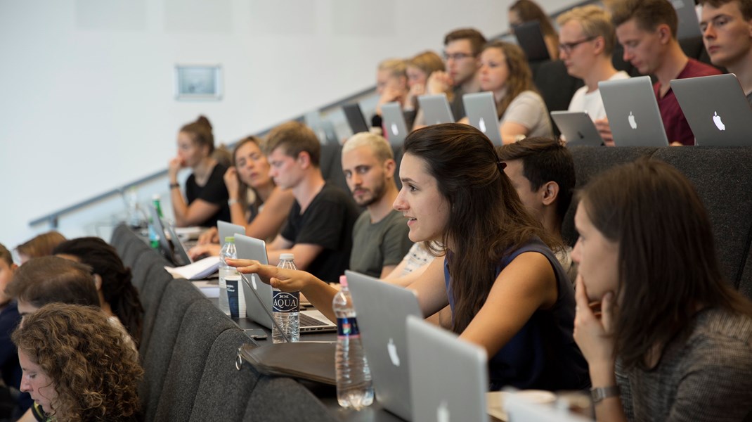 Kvinder dominerer på universiteter: 