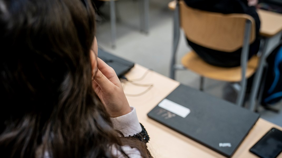 At forstå hvordan digitale platforme, algoritmer og kunstig intelligens fungerer, vil klæde børn og unge på til at kunne træffe informerede beslutninger og deltage i samfundsdebatten, skriver Stefan Hermann og Marie Danø. 