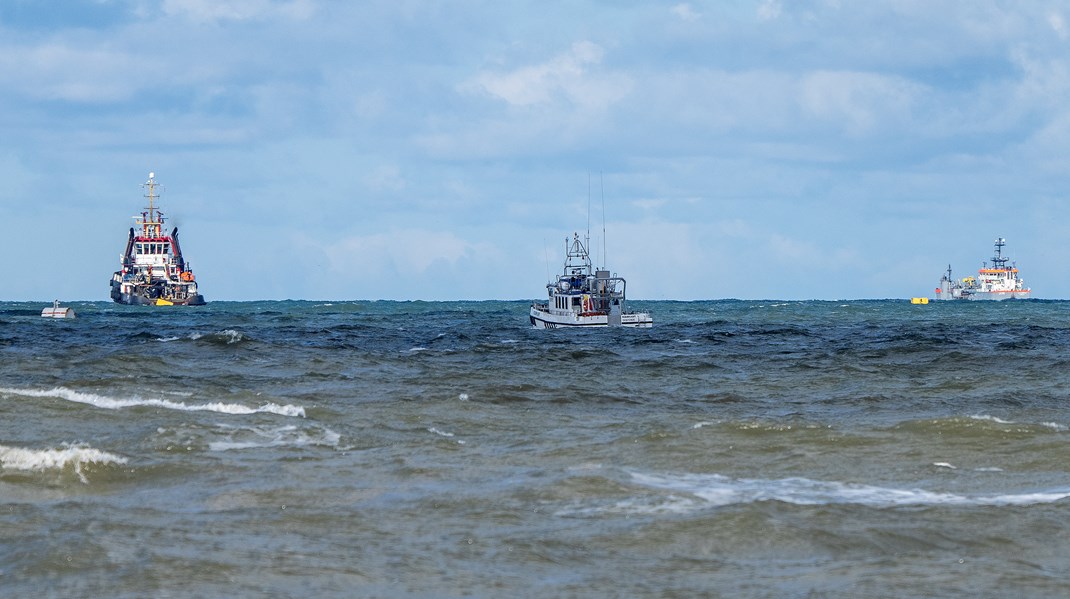 De mest udbredte scrubbere, kaldet open-loop scrubbere, fungerer som en slags vaskemaskine: De tager vand fra havet, vasker udstødningsgassen og leder derefter vandet tilbage til havet, skriver Marja Koski.