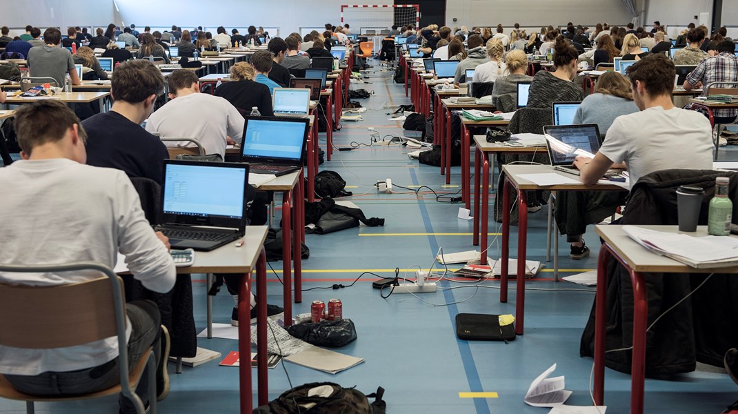 Unge vælger ofte gymnasiet for at fastholde den sociale omgangskreds fra folkeskolen uden nødvendigvis at have en boglig ballast til at få en lærerig tid på gymnasiet, skriver Kasper Palm.