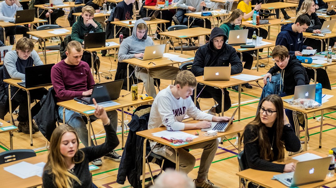 Vi hjælper ikke nye generationer, hvis vi gør
tro til tabu, begrænser basale friheder eller fremmer mistænkeliggørelse, skriver Hans-Ole Bækgaard.