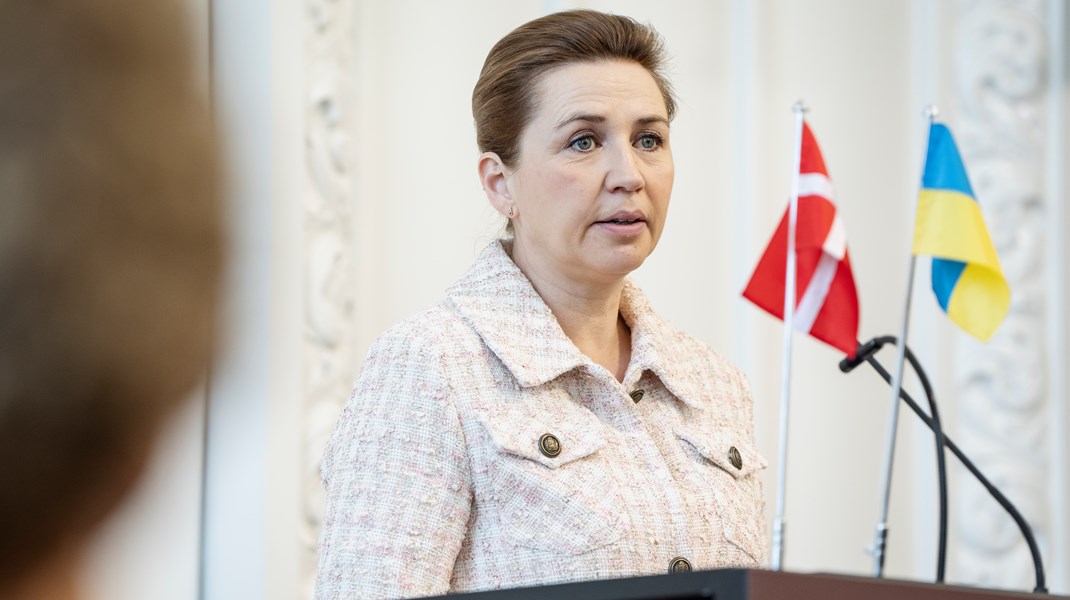 Mette Frederiksen har længe hadet New Public Management. Og nu er det på statsministerens radar igen, når det gælder den indenrigspolitisk dagsorden fra Ukraine-krigen og forsvarsbudgetterne, skriver Lisbeth Knudsen.