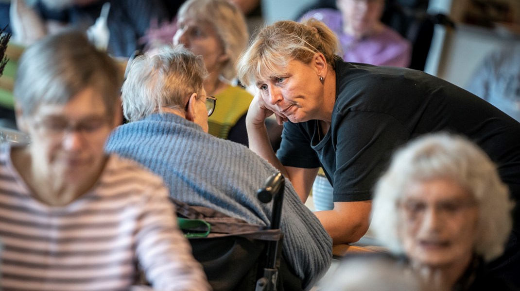 Tallene fra Danmarks Statistik viser, at det særligt er i folkeskolerne og på plejehjemmene, at landkommunerne har mistet offentligt ansatte.