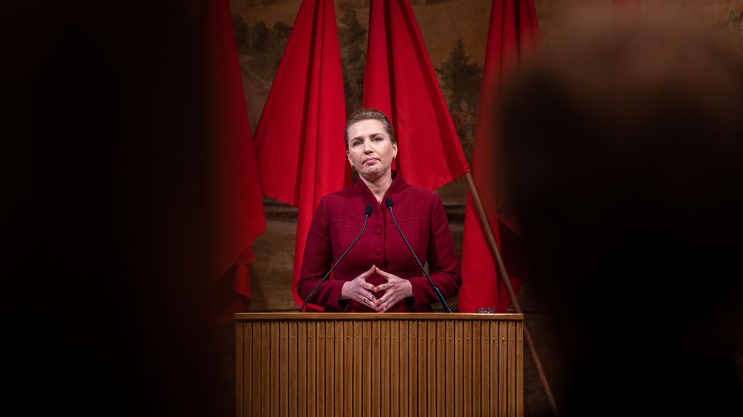 Mette Frederiksens socialdemokrati har forsøgt at genskabe de historiske bånd til arbejderklassen og den lavere middelklasse, men det er tid til selvransagelse, skriver Lars Olsen.