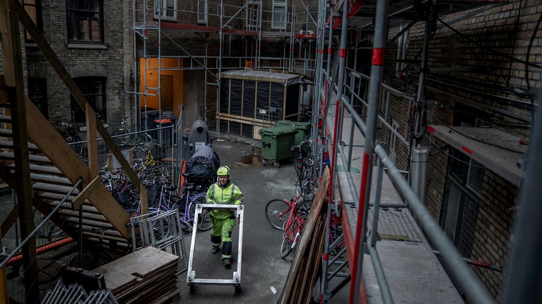 Prognose viser højere udledninger fra byggebranchen i 2030. Nu kalder ekspert på politisk handling 