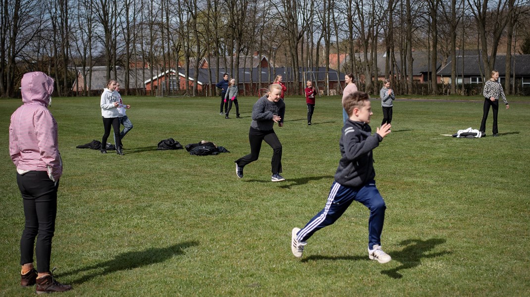 Det er afgørende, at
den nyvundne frihed ikke ender med at føre til mindre prioritering af fysisk aktivitet i skolen, skriver Bent Clausen.