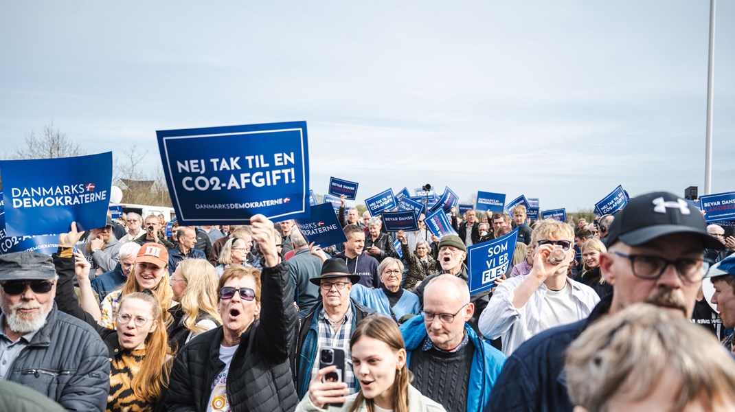 Landbruget vil næppe selv stå for en kovending i sin tilgang til videnskab, medmindre vi som samfund tager den videnskabsskeptiske tyr ved hornene, skriver Sebastian Mernild og Mikkel Gerken.