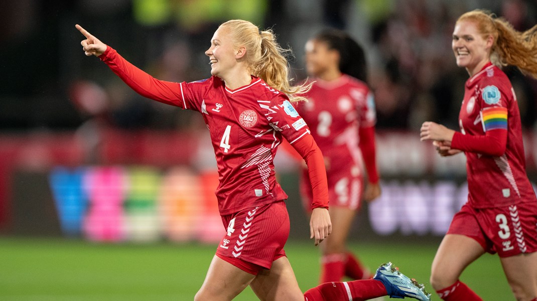 Kvinderne skal redde fodbolden