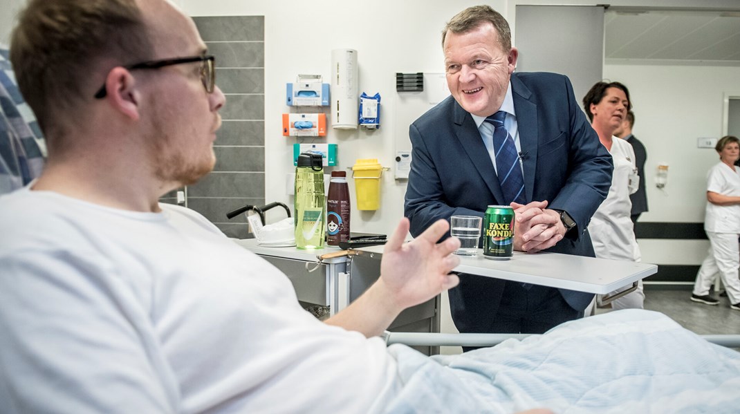 Formand for Moderaterne, udenrigsminister Lars Løkke Rasmussen, har tidligere forsøgt at erstatte de nuværende regioner med et statsligt forankret sundhedsvæsen. Nu foreslår regeringens Sundhedsstrukturkommission netop det.